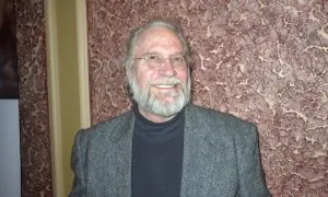 Historian Says Shen Yun Orchestra’s ‘Composition Difference Is Wonderful’