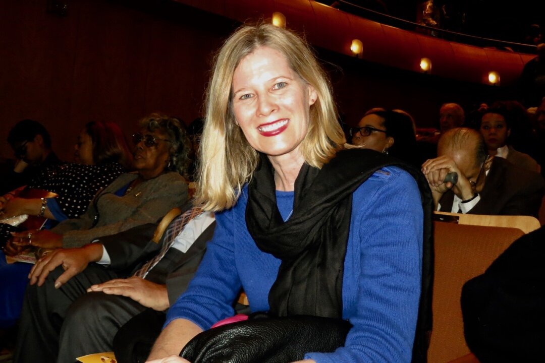 Jill McWhirter enjoyed a performance by Shen Yun Performing Arts at the Cannon Center for the Performing Arts, in Memphis, Tennessee, on Feb. 14, 2018. (Sally Sun/The Epoch Times)