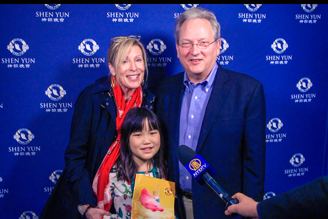 Donna Palmer, her husband Robert Sharpe, and her daughter enjoyed a performance by Shen Yun Performing Arts at the Cannon Center for the Performing Arts, in Memphis, Tennessee, on Feb. 14, 2018. "The soprano was amazing ... you can feel the message she was trying to convey. So it was really well done,"
said Robert Sharpe, attorney, and chairman of The Sharpe Group. (NTD Television) 