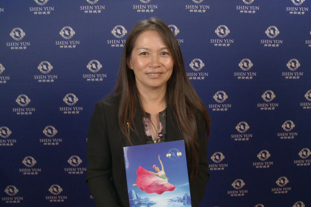 Oanh Nguyen enjoyed the Shen Yun Performing Arts evening performance at the Adelaide Festival Centre on Feb. 13, 2018. (NTD Television)