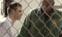 Accused Florida Gunman Visited Restaurants and Store After School Shooting
