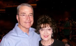 Pianist Moved by Creator Theme 