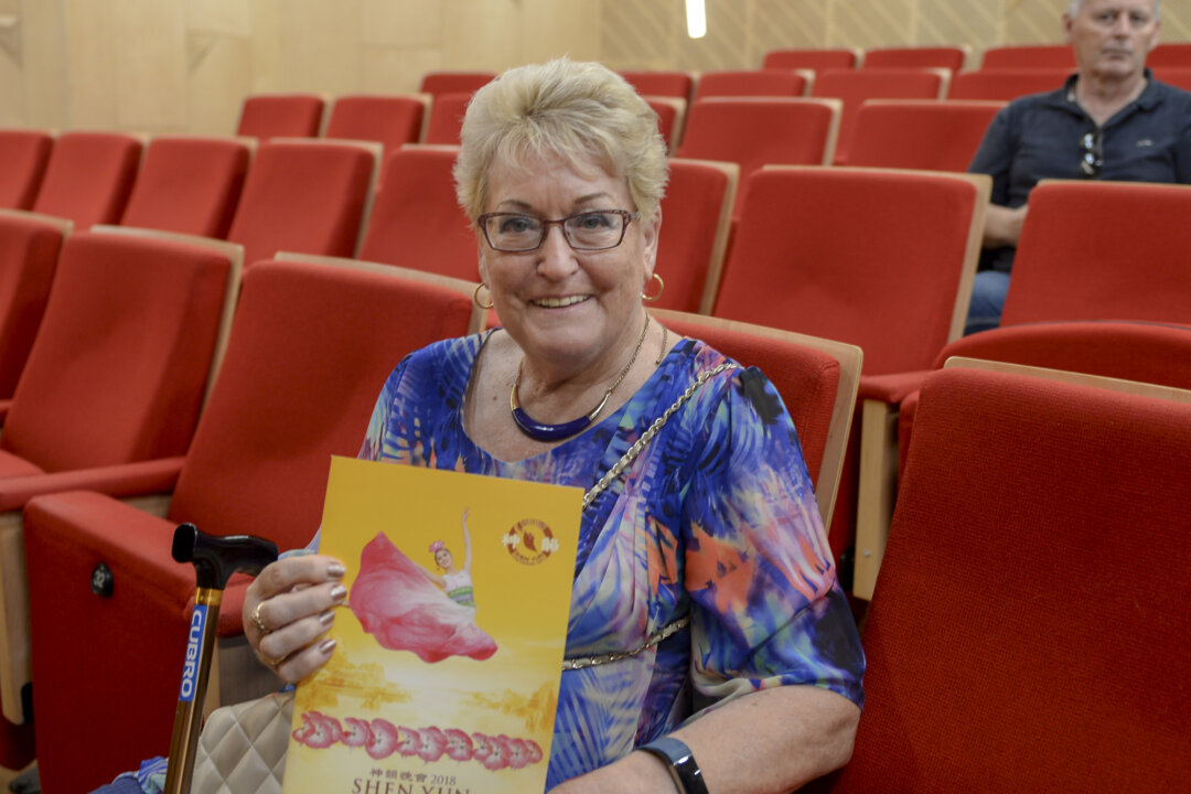 Dianne Glenn enjoyed a matinee performance by Shen Yun Performing Arts at the Aotea Centre, ASB Theatre, Auckland, New Zealand, on Feb. 18, 2018. (The Epoch Times)