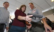 Ohio Relaxes Gun Training Requirement for Teachers; Disney’s ‘Lightyear’ Banned Over Gay Kiss in UAE | NTD Evening News
