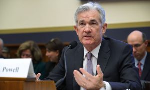 Regulators Set to Ease Trading Rule for Banks