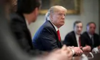 Trump Signs Orders on Steel and Aluminum Imports