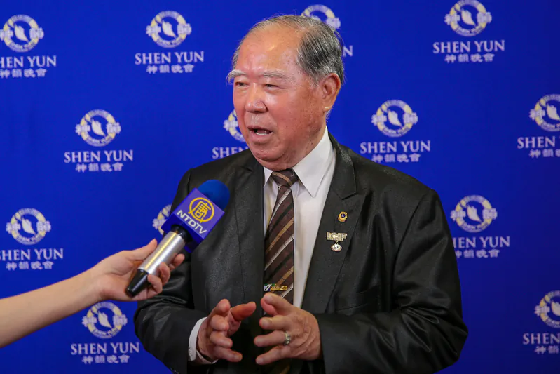 Tsai Tian-zai, founder of MinDa Senior High School attends Shen Yun Performing Arts’ matinee at Tainan Cultural Center Performing Hall in Tainan City, Taiwan, on March 3, 2018. (Cheng Shun-li/The Epoch Times)