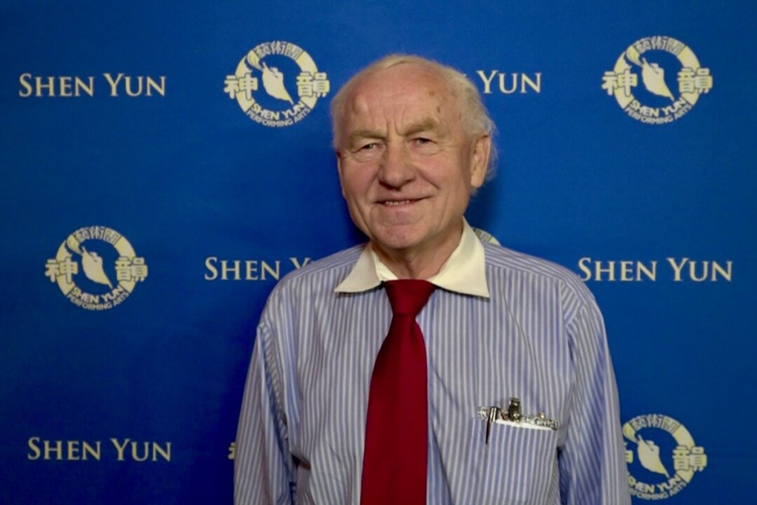Dr. Jerzy Sarosiek, a professor of medicine at the Texas Tech University, enjoyed Shen Yun Performing Arts at The Plaza Theatre, in El Paso, Texas, on March 4, 2018. (NTD Television)