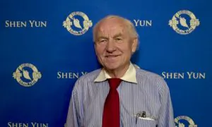 Professor of Medicine on Shen Yun Music: ‘This music is a healer’