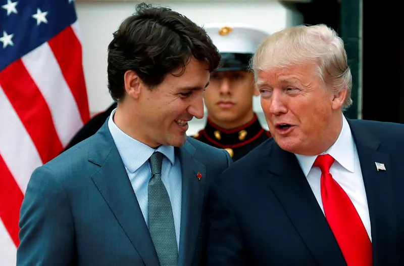 U.S. President Donald Trump welcomes Canadian Prime Minister Justin Trudeau at the White House in Washington on Oct. 11, 2017. (Reuters/Jonathan Ernst/File Photo)