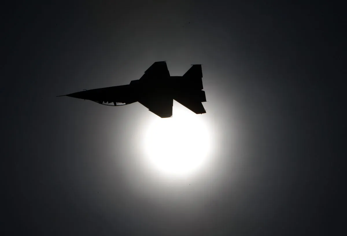 China's Falcon L-15 jet performs a demo flight at the 7th China International Aviation and Aerospace Exhibition in Zhuhai of Guangdong Province, China, on November 6, 2008. (China Photos/Getty Images)