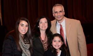 Professor Enjoys ‘Beautiful Artistic Endeavor’ at Shen Yun