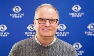 Catholic Priest Enjoys the Spirituality at Shen Yun