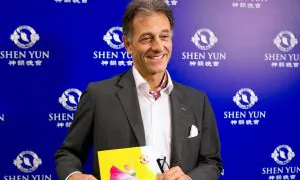 Shen Yun Makes You Peaceful and Kind, Austrian Ambassador to Argentina Says