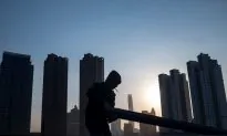 Chinese Banking System at Risk of Crisis, While Lending Big, According to Report