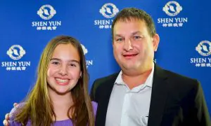 Shen Yun Inspires Theatergoer to Return to Ancient Values