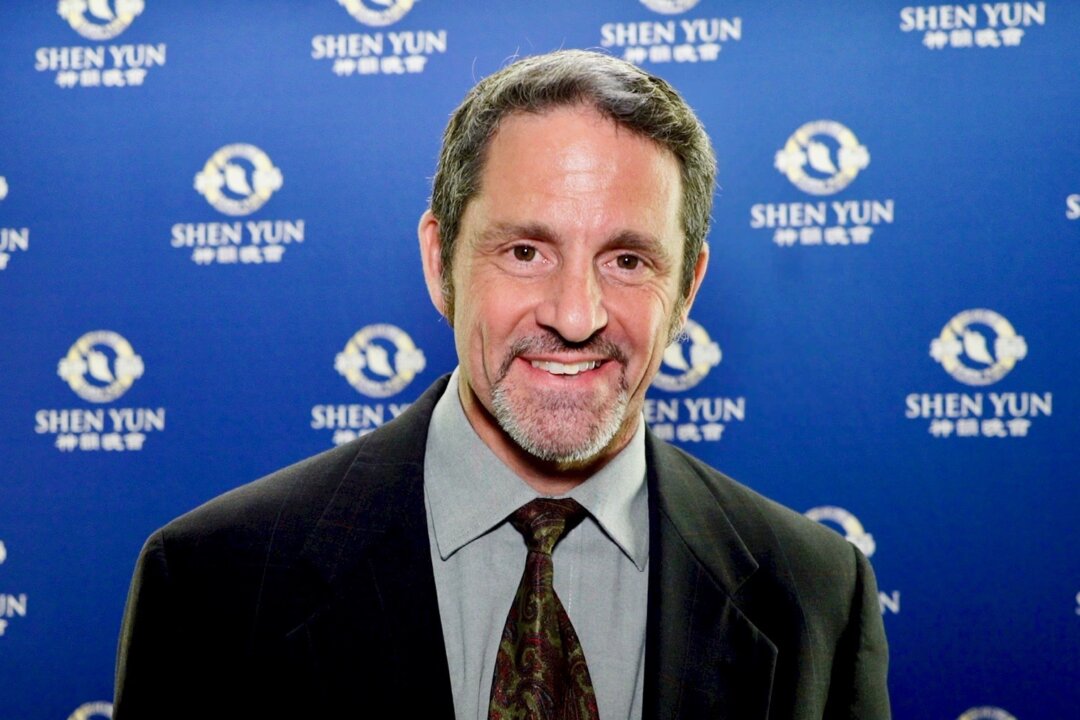 Jeff Moody attended the Shen Yun performance at the Curtis M. Phillips Center for the Performing Arts, in Gainesville, Fla., on March 15, 2018. (NTD Television)