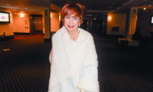 Special Effects Manufacturer Wowed by Shen Yun’s Patented Backdrop