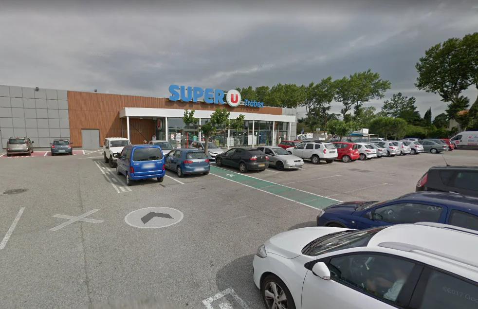 Hostages have been taken at the Super U supermarket in Trèbes, France. Archive photo. (Screenshot via GoogleMaps)