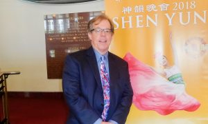 Shen Yun a Masterpiece, Physician Says