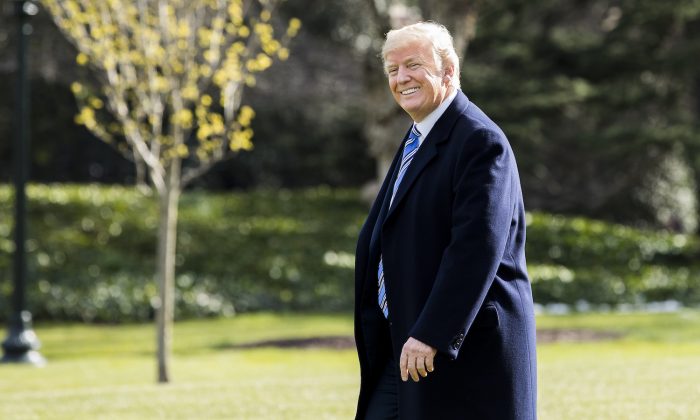 President Donald Trump before boarding Marine One on the South Lawn of the White House in Washington en route to  to Mar-a-Lago, Fla., on March 23, 2018. (Samira Bouaou/The Epoch Times)