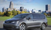 2018 Chrysler Pacifica Hybrid Limited