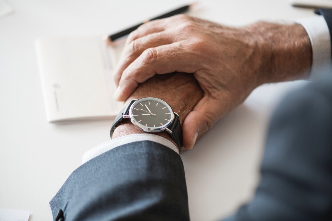 Doctors are left watching the clock instead of tuning into their patients as industrial medicine turns patients into widgets. (rawpixel.com/Unsplash)