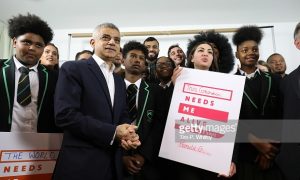 London Murder Rate Overtakes New York as Knife Crime Rises
