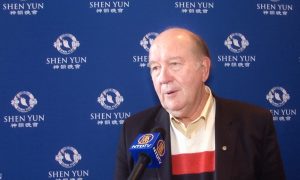 Company President Finds Shen Yun Entertaining and Inspiring