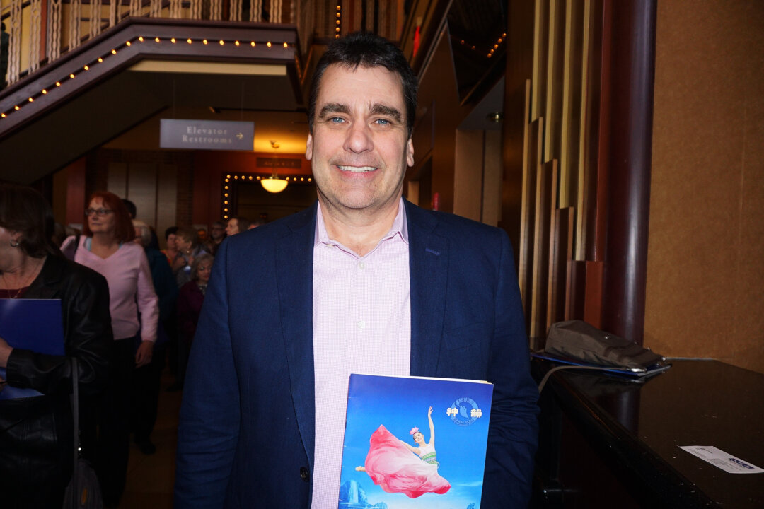 Monty Childs attended the Shen Yun performance at the Paramount Theatre in Aurora, Ill., on April 8, 2018. (Stacey Tang/The Epoch Times)