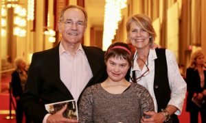 Design Coordinator Gets Ideas for Colors at Shen Yun