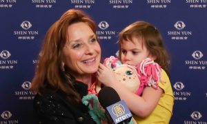 Physician Travels From Alaska to Enjoy Shen Yun in DC