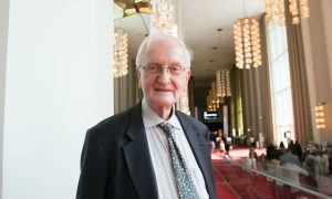 IMF Economist Says Shen Yun’s Orchestra Is Wonderful