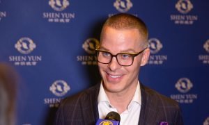 One Should Treasure the Opportunity to See Shen Yun, Business Owner Says