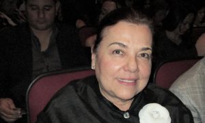 Interior Designer Soothed by Peaceful, Relaxing Energy of Shen Yun