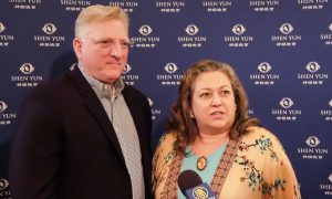 Naval Attorney Impressed With Erhu Soloist at Shen Yun