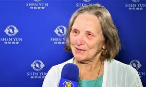 Retired Theater Producer and Director: Shen Yun Artists Are Exquisite