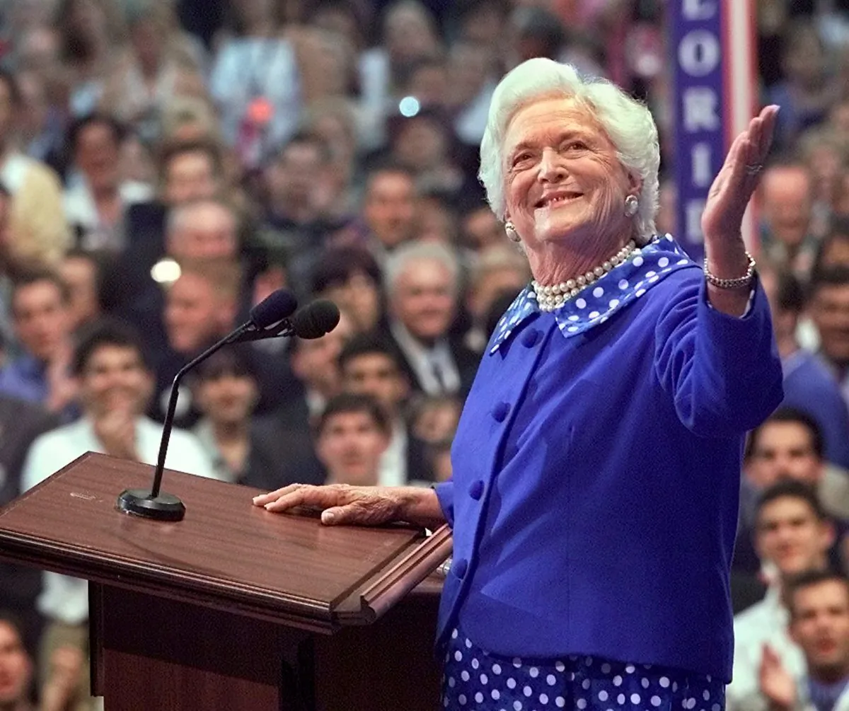 Former U.S. first lady Barbara Bush acknowledges the cheers from the crowd as she speaks before the Republican National Convention in Philadelphia, Pennsylvania, U.S., August 1, 2000. (Reuters/Andy Clark/File Photo)