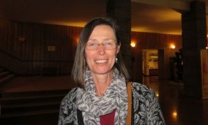 Shen Yun Awakens People to a Choice, Gynecologist Says