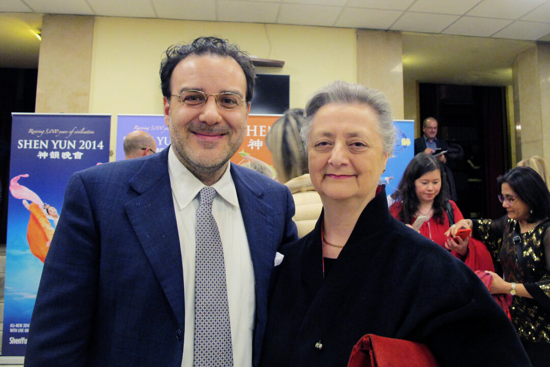 Gianfranco Grimaldi, an antiquarian, and Teresa Simone, an architect, enjoyed the Shen Yun performance at the Teatro Verdi in Florence, Italy, on April 19, 2018. (Mary Mann/The Epoch Times)