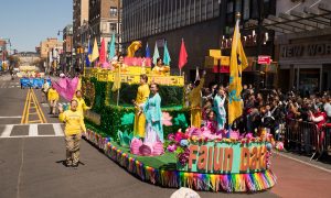 New York Falun Gong Practitioners Commemorate Anniversary of Peaceful Protest in China