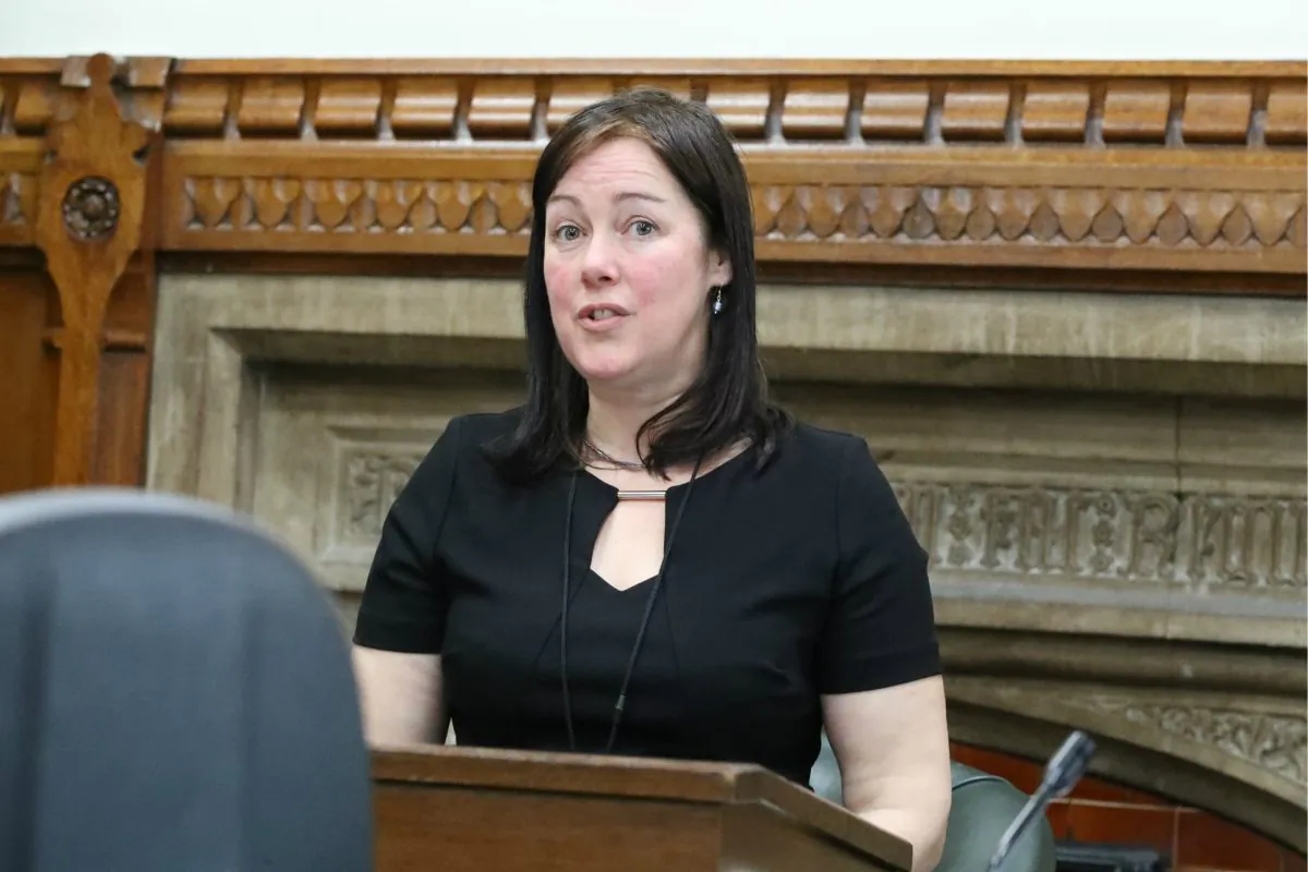 Becky James from Bristol Against Forced Organ Harvesting speaks in the UK parliament in this file photo. (Justin Palmer)