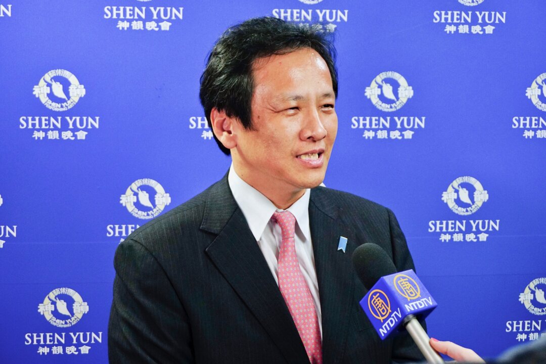 Tadamsa Fuzizawa, Nagoya city council member, attended Shen Yun's performance at Nagoya Congress Center in Japan’s Nagoya City on April 25, 2018. (Lu Yong/The Epoch Times)
