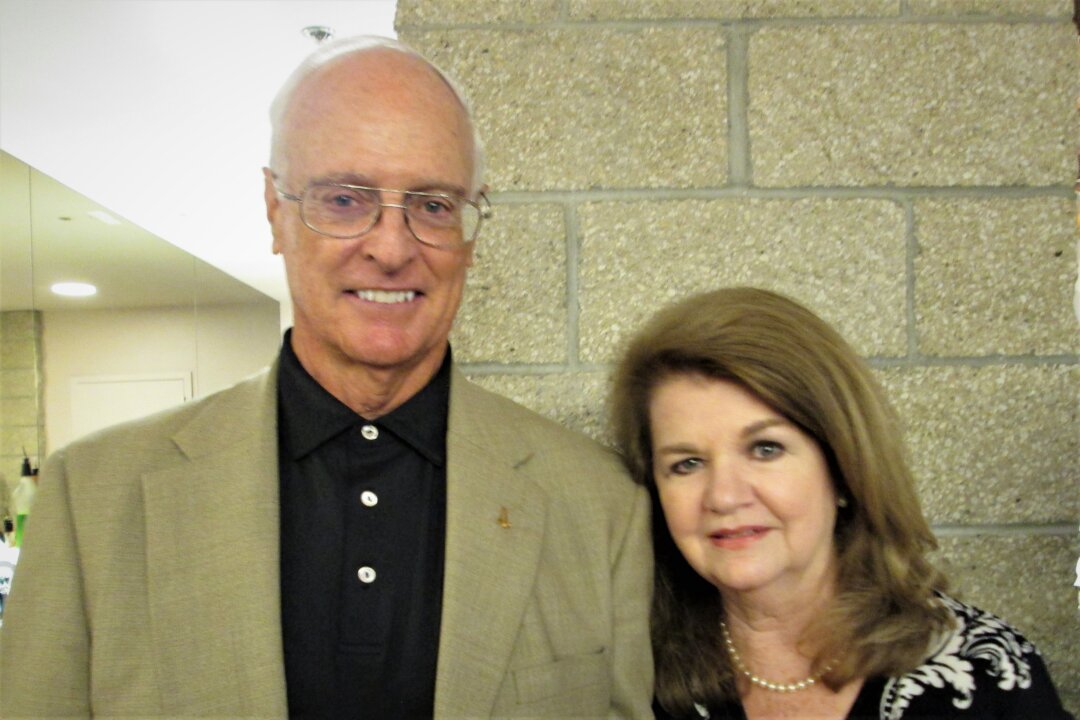 Astronaut Keith Wright and his wife, Pat, enjoyed the Shen Yun evening performance at the McCallum Theatre in Palm Desert, Calif., on April 27, 2018. Keith Wright is Lieutenant Colonel, USAF, Ret. He was selected in 1979 for the military spaceflight engineer astronaut group 1, and assigned as backup for STS-51C. Later, he was director at Satellite Control Facility in Sunnyvale, and currently, he's with Sparta Corporation, El Segundo, California. (Marie-Paul Baxiu/The Epoch Times)
