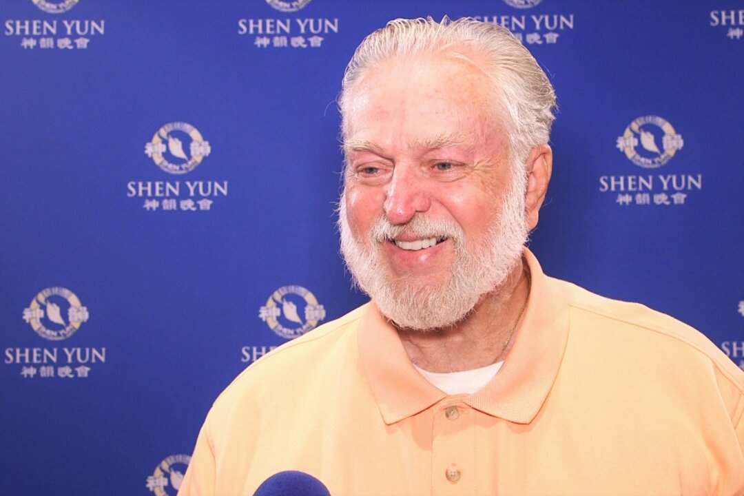 Arnie Kosmatka, a former medical professor at Crafton Hills College and trumpet player for the Marine Corps Band, enjoyed the Shen Yun evening performance at the McCallum Theatre in Palm Desert, Calif., on April 27, 2018. (Courtesy NTD Television)