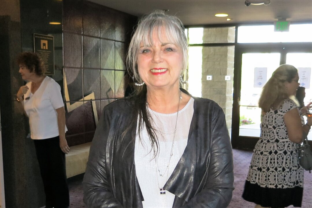 Ginger Rey, an artist who works with paintbrushes, pencils, pens, and ink, enjoyed the Shen Yun matinee performance at the McCallum Theatre in Palm Desert, Calif., on April 28, 2018. (Alex Lee/The Epoch Times)