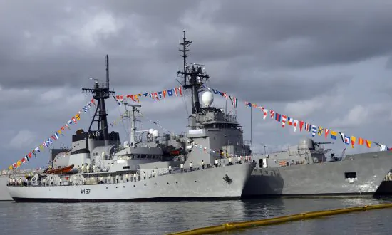 CCP Propaganda: ‘China Builds, US Bombs’