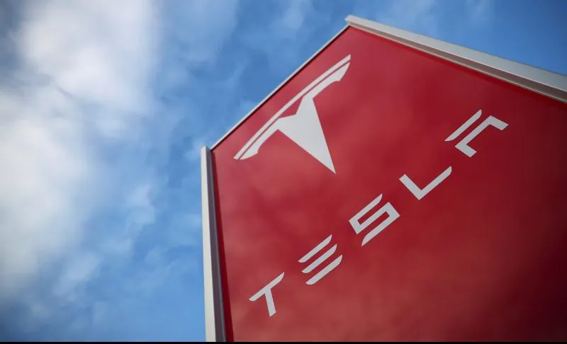 A Tesla dealership is seen in West Drayton, just outside London, Britain, Feb. 7, 2018. (Reuters/Hannah McKay)