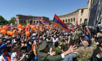 Armenian Protest Leader Pauses Strike for Talks With Ruling Party