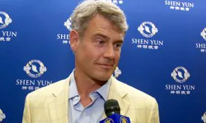 Business Leader Enjoys the Musical Blend of the East and West at Shen Yun